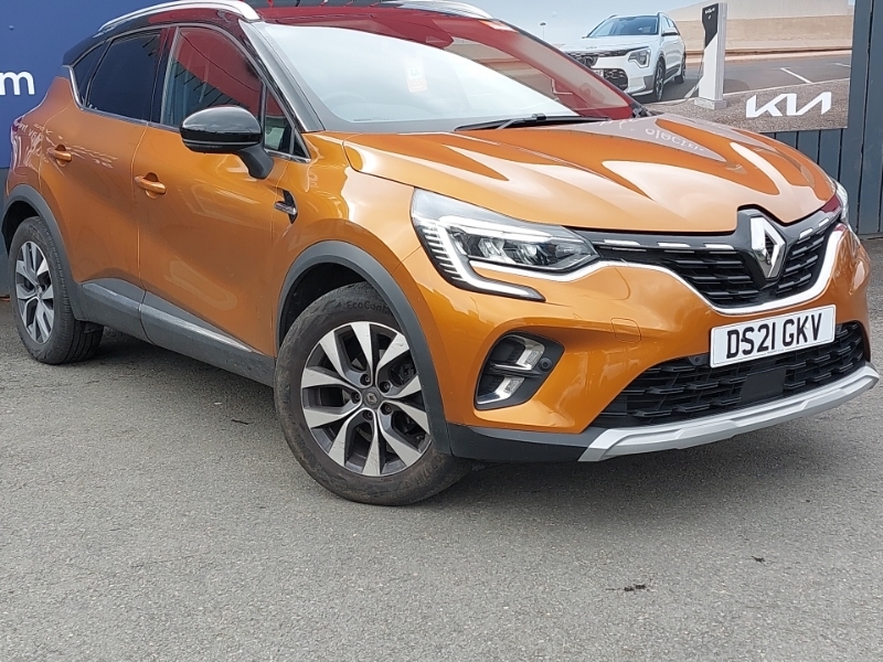 Compare Renault Captur 1.3 Tce 130 S Edition DS21GKV Brown