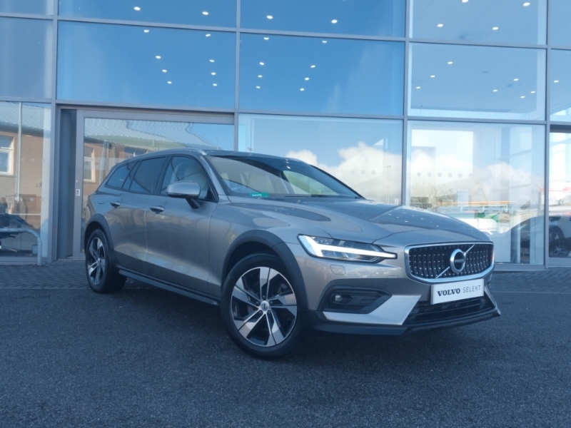 Compare Volvo V60 Cross Country 2.0 B4d Cross Country Awd SY21HPO Grey