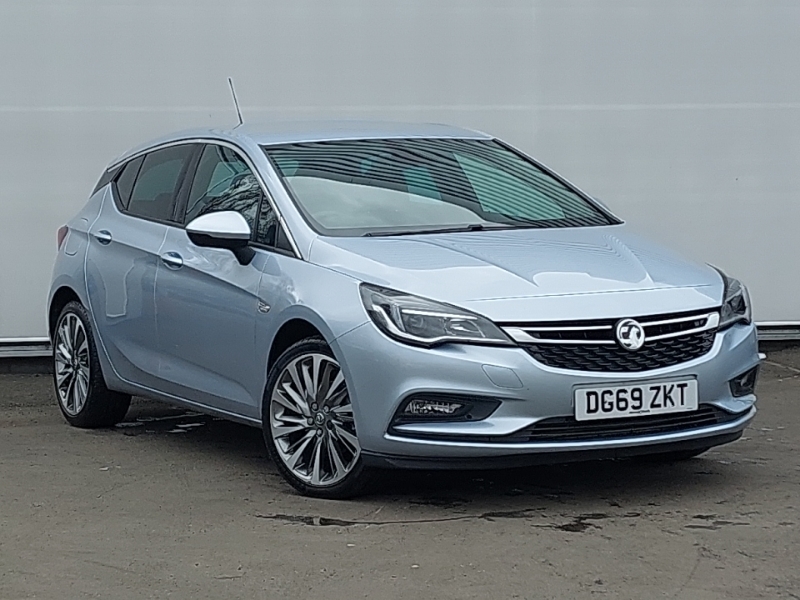 Compare Vauxhall Astra 1.4T 16V 150 Griffin DG69ZKT Silver