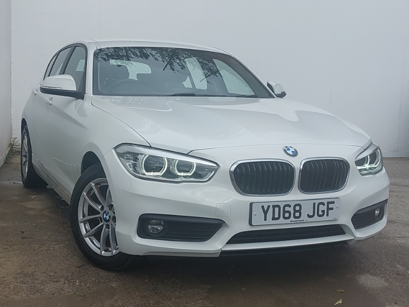 Compare BMW 1 Series 116D Se Business YD68JGF White