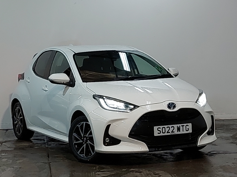 Toyota Yaris 1.5 Hybrid Design Cvt White #1