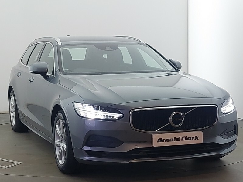 Compare Volvo V90 D4 Momentum NK68FYC Grey