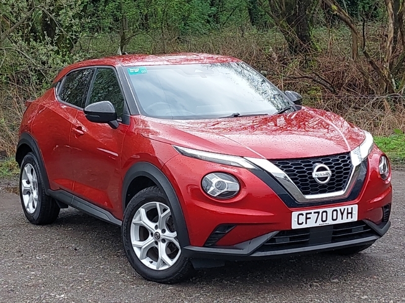 Compare Nissan Juke 1.0 Dig-t 114 N-connecta CF70OYH Red