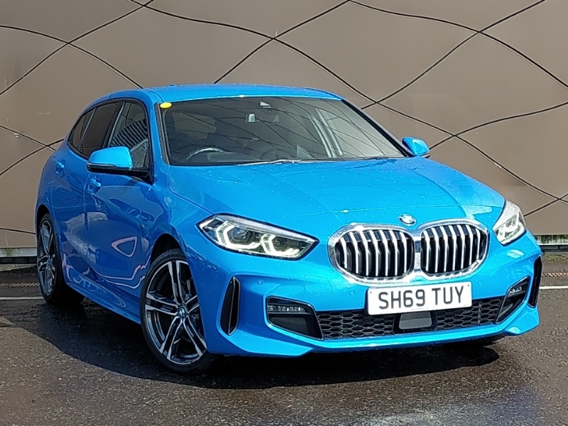 Compare BMW 1 Series 118D M Sport Step SH69TUY Blue