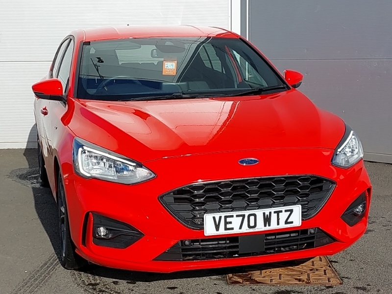 Compare Ford Focus 1.0 Ecoboost Hybrid Mhev 125 St-line Edition VE70WTZ Red