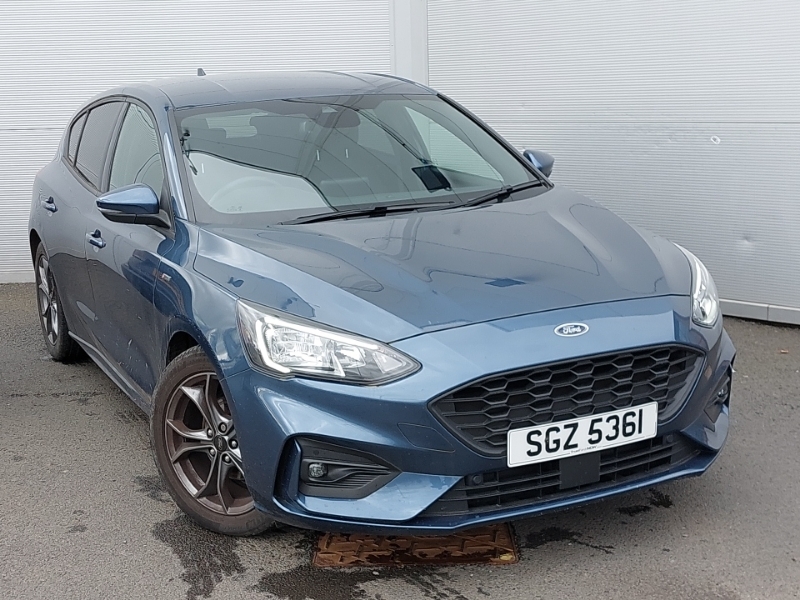 Compare Ford Focus 1.0 Ecoboost Hybrid Mhev 125 St-line Edition SGZ5361 Blue