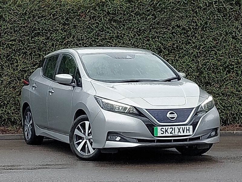 Compare Nissan Leaf 110Kw Acenta 40Kwh 6.6Kw Charger SK21XVH Silver