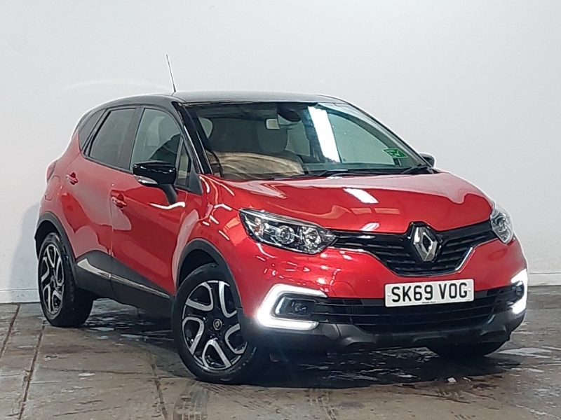 Compare Renault Captur 0.9 Tce 90 Iconic SK69VOG Red