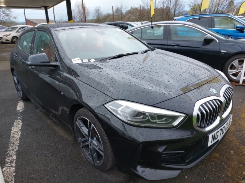 Compare BMW 1 Series 118I M Sport NG70UJE Black