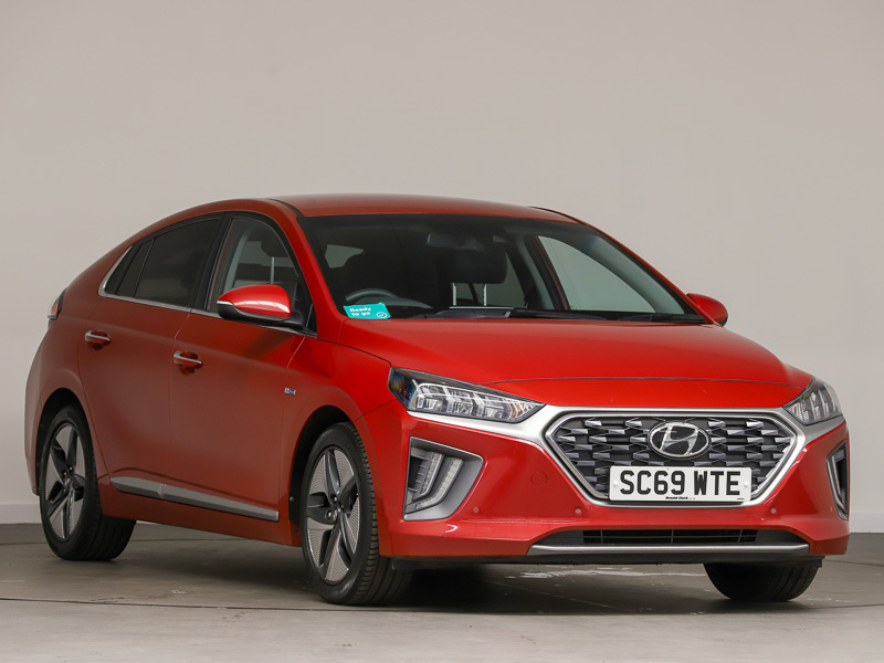 Compare Hyundai Ioniq 1.6 Gdi Hybrid Premium Se Dct SC69WTE Red