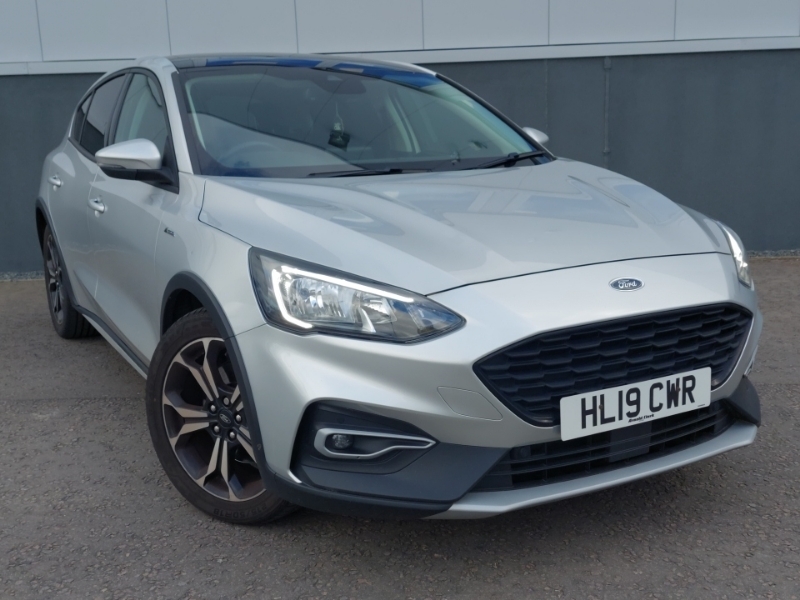 Compare Ford Focus 1.5 Ecoboost 150 Active X HL19CWR Silver