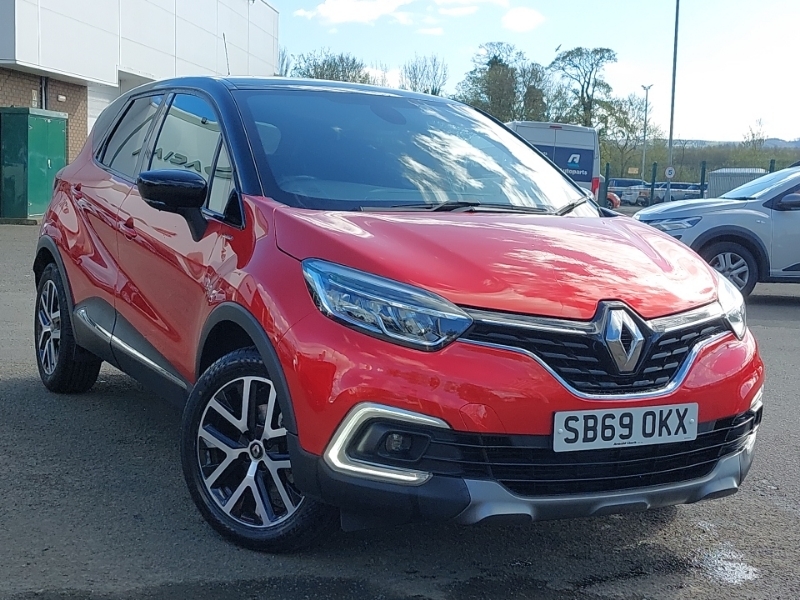 Renault Captur 1.3 Tce 130 S Edition Red #1