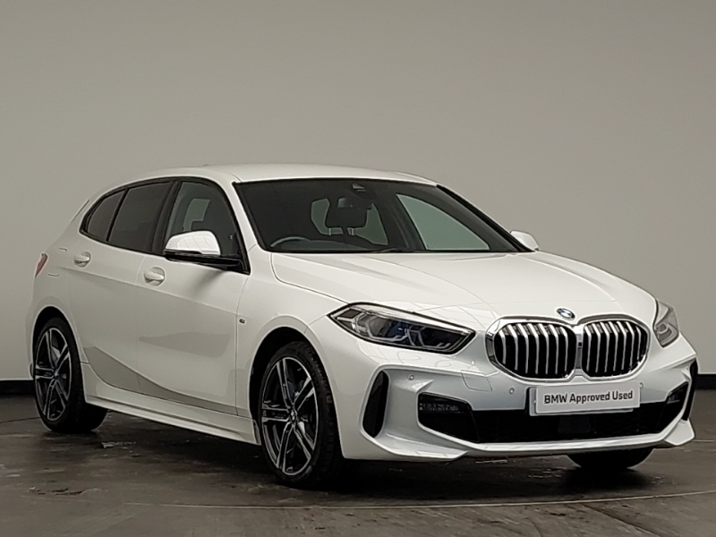 Compare BMW 1 Series 118I M Sport YE70VUS White