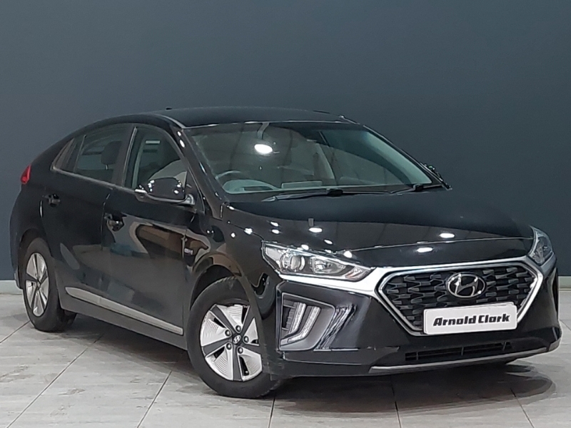 Compare Hyundai Ioniq 1.6 Gdi Hybrid Se Connect Dct EA70PXZ Black