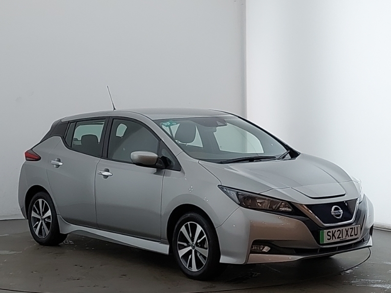 Compare Nissan Leaf 110Kw Acenta 40Kwh 6.6Kw Charger SK21XZU Silver