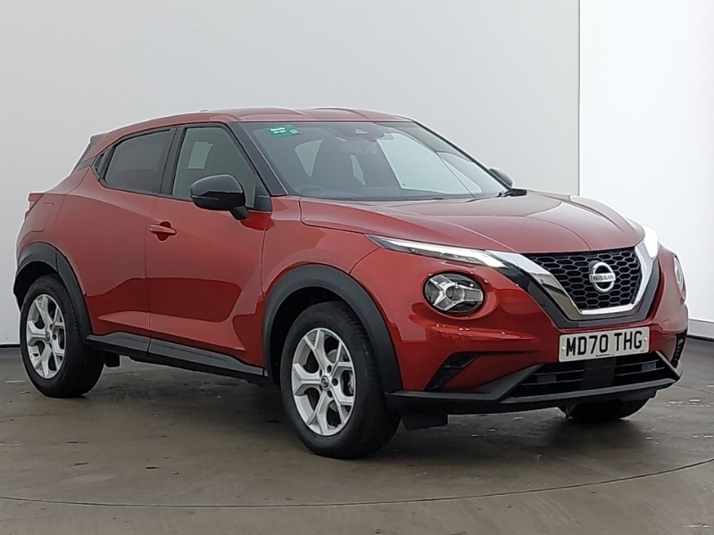 Compare Nissan Juke 1.0 Dig-t 114 N-connecta MD70THG Red
