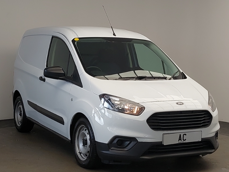 Compare Ford Transit Courier 1.0 Ecoboost Leader Van 6 Speed BL71HCP White