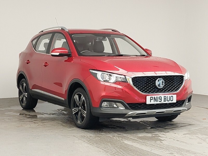 Compare MG ZS 1.0T Gdi Exclusive Dct PN19BUO Red