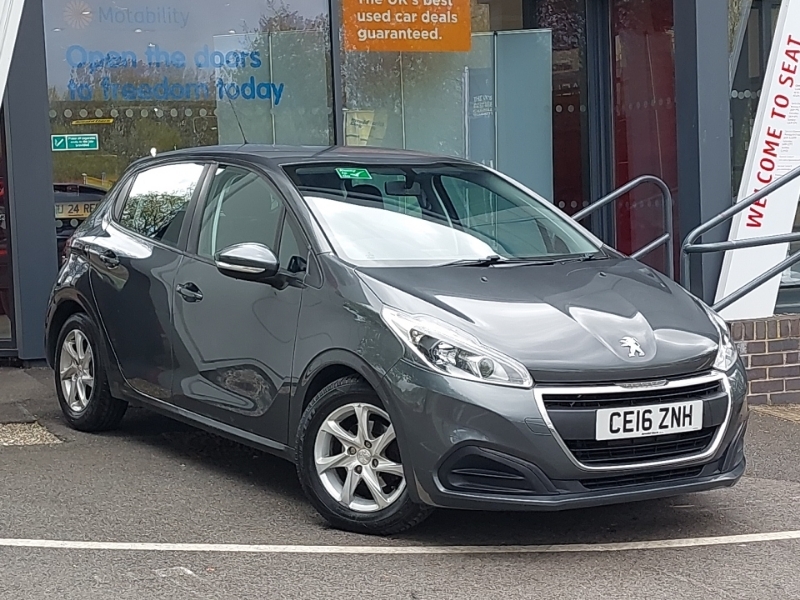 Compare Peugeot 208 1.6 Bluehdi Active CE16ZNH Grey