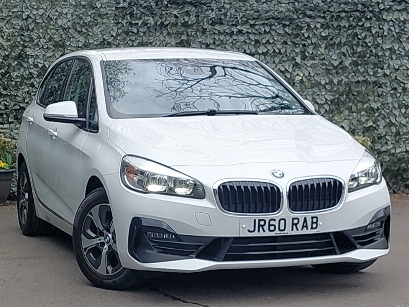 Compare BMW 2 Series 220I Se Dct JR60RAB White