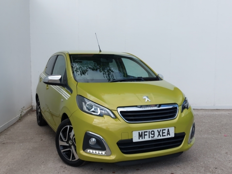 Peugeot 108 1.0 72 Collection Green #1