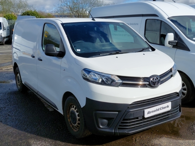 Compare Toyota PROACE 2.0D 120 Icon Van SG21WUE White