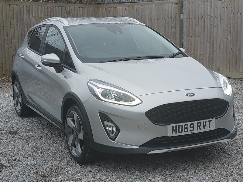 Compare Ford Fiesta 1.0 Ecoboost Active 1 MD69RVT Silver