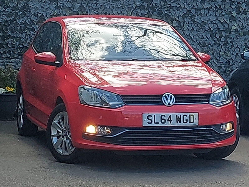 Compare Volkswagen Polo 1.0 Se SL64WGD Red