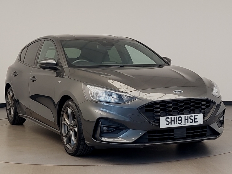 Compare Ford Focus 1.5 Ecoblue 120 St-line SH19HSE Grey