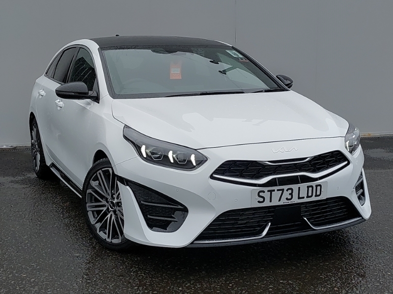 Compare Kia Proceed Proceed Gt-line S S-a ST73LDD White
