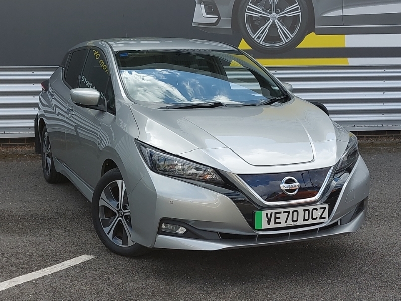 Compare Nissan Leaf 110Kw N-connecta 40Kwh VE70DCZ Silver
