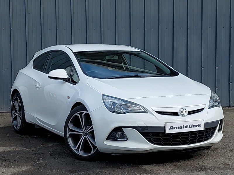 Vauxhall Astra GTC 1.6T 16V 200 Limited Edition White #1
