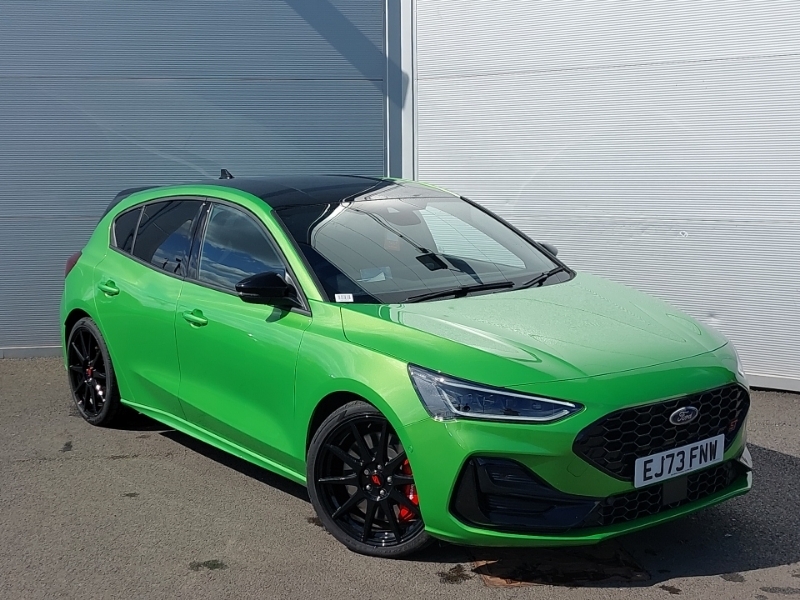 Compare Ford Focus 2.3 Ecoboost St Track Pack EJ73FNW Green