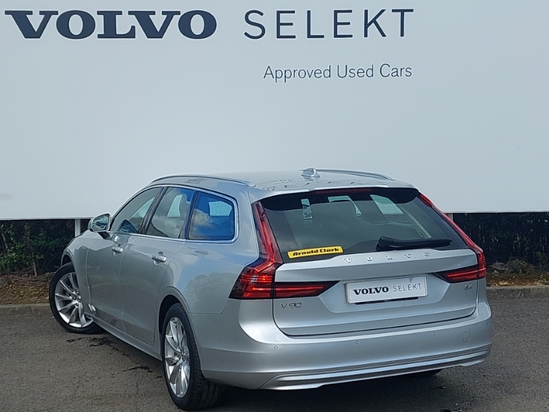 Volvo V90 2.0 B4p Momentum Silver #1