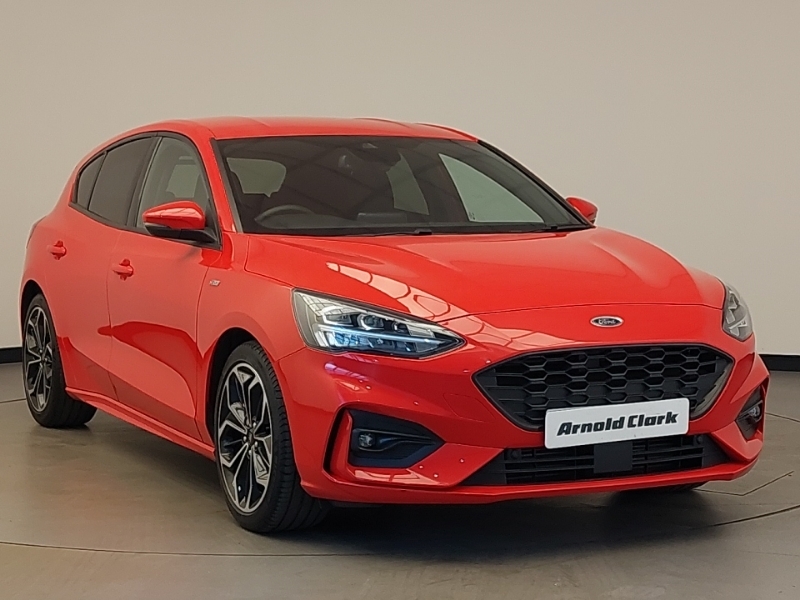 Compare Ford Focus 1.0 Ecoboost 125 St-line X SR70GXN Red