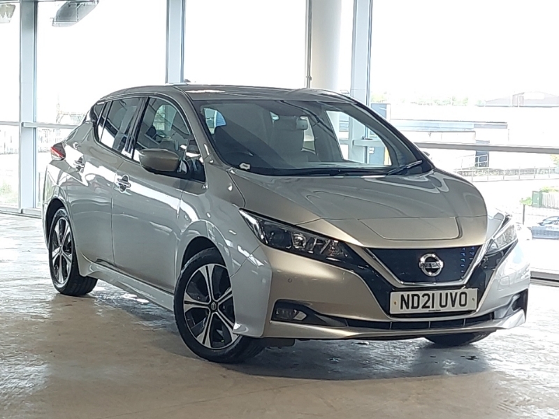 Compare Nissan Leaf 110Kw N-connecta 40Kwh ND21UVO Silver