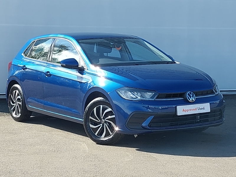 Compare Volkswagen Polo 1.0 Life GD23JWO Blue