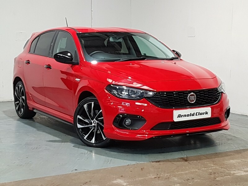 Compare Fiat Tipo Sport PG19MTY Red