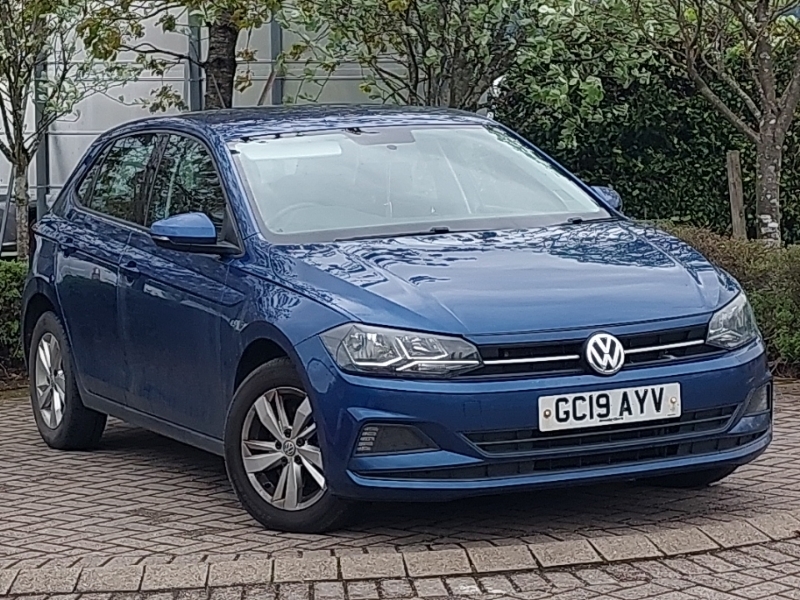 Compare Volkswagen Polo 1.6 Tdi Se GC19AYV Blue