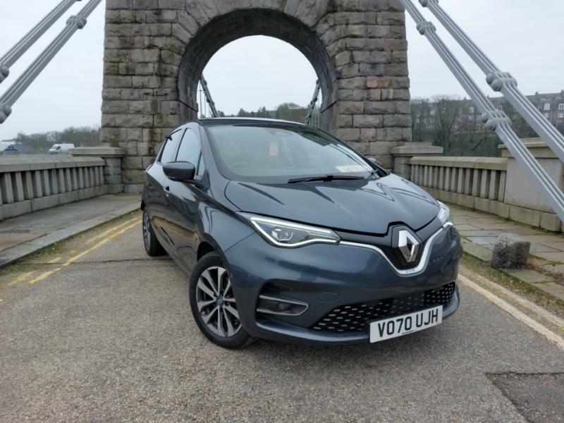 Compare Renault Zoe 100Kw I Gt Line R135 50Kwh VO70UJH Grey