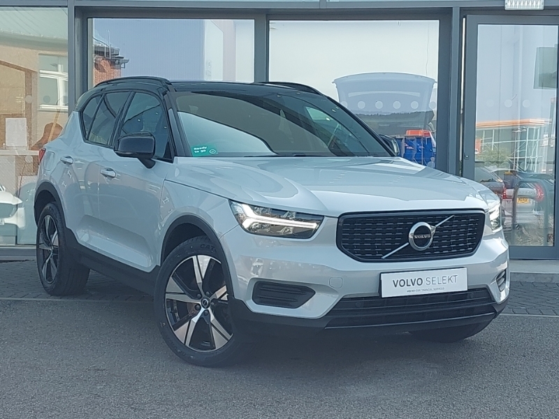 Volvo XC40 1.5 T5 Recharge Phev R Design Silver #1