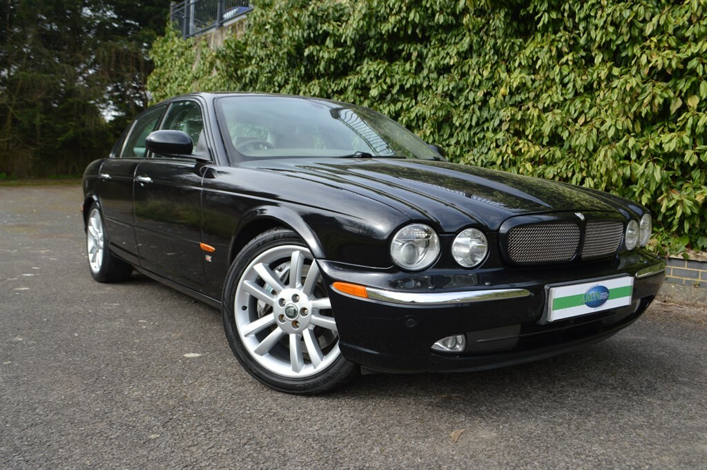 Compare Jaguar XJR Saloon CP03TWC Black