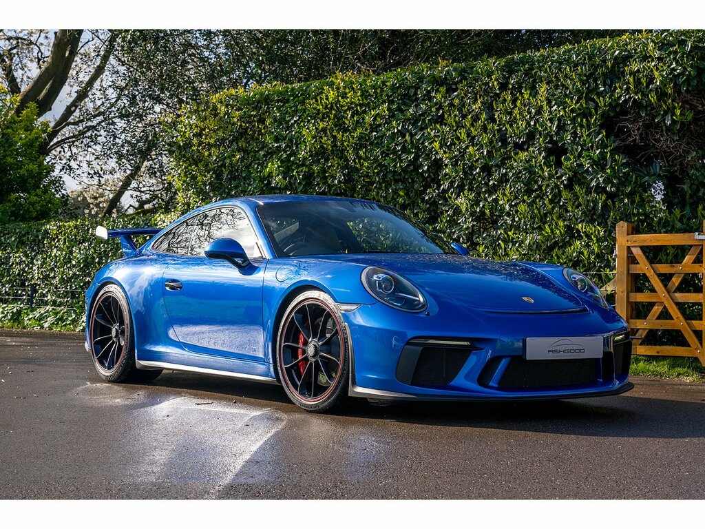 Compare Porsche 911 911 Gt3 KY67YWZ Blue