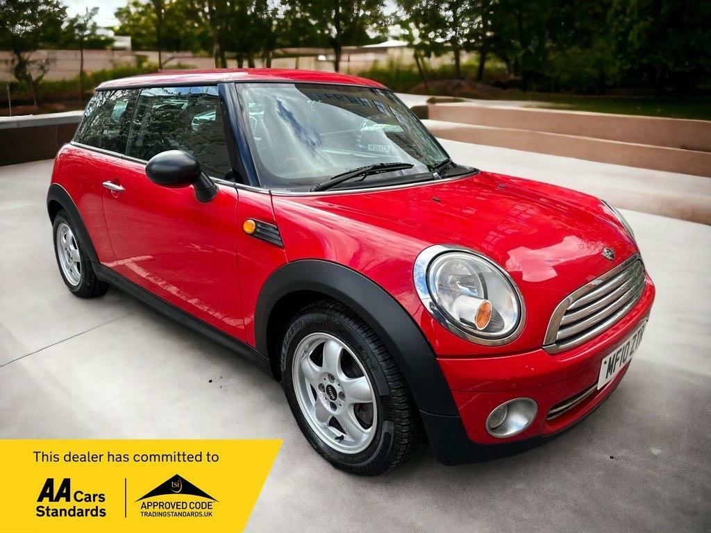 Compare Mini Hatch 1.6 One Steptronic Euro 5 MF10ZTR Red