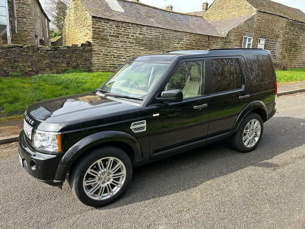 Compare Land Rover Discovery 4 4 3.0 Sd V6 Hse 4Wd Euro 5 NU12LRL Black