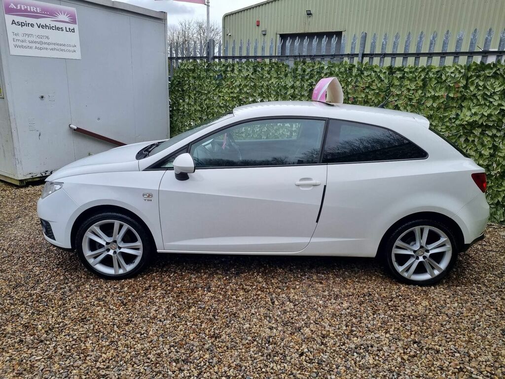 Compare Seat Ibiza Hatchback 1.2 Tsi Sportrider Sport Coupe Euro 5 S SP61RBY White