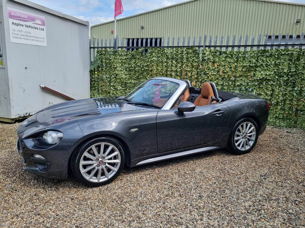 Compare Fiat 124 Spider Convertible 1.4 Multiair Lusso Euro 6 201666 MX66YWW Grey