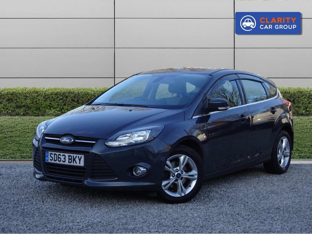 Compare Ford Focus 1.6 Tdci Zetec Euro 5 Ss SD63BKY Grey