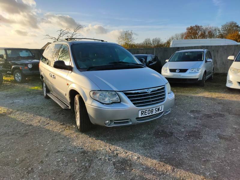 Compare Chrysler Grand Voyager 2.8 Crd Executive Xs RE08SWJ Silver