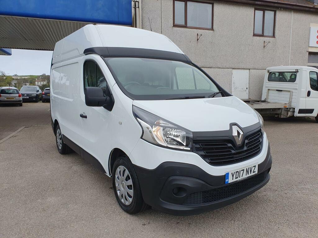 Compare Renault Trafic 1.6 Sh29 YD17NVZ White